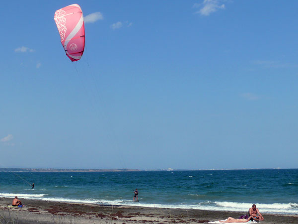 hot_beach_kite
