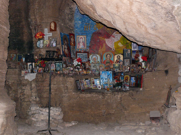 Inside_cave