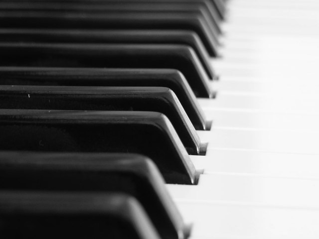 piano_closeup